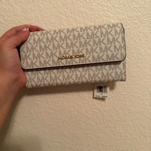 New Michael Kors wallet
